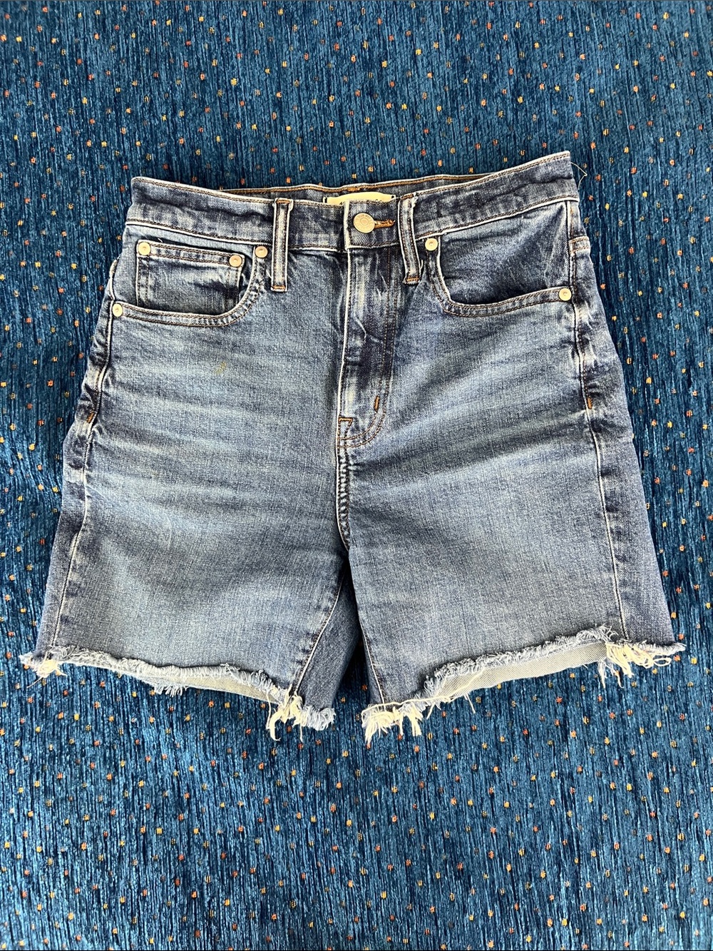Madewell Light Blue Denim Cutoff Shorts size 26, high-rise slim boy Jean
